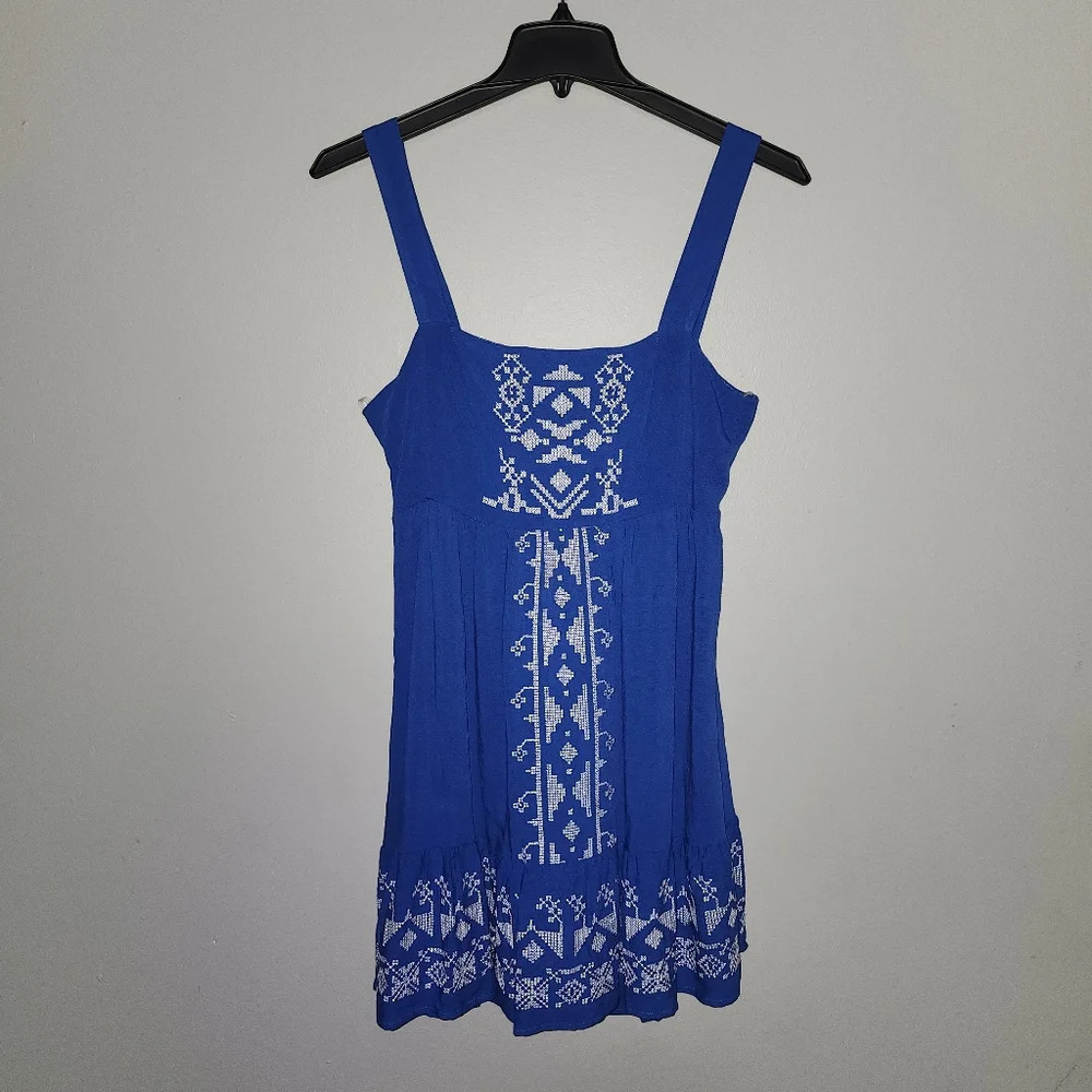 Rewind women's embroidered blue mini dress size large